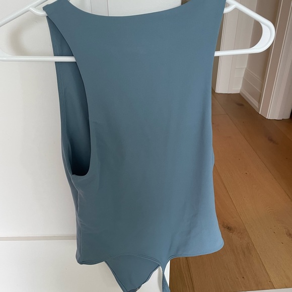 Aritzia by babaton contour tank bodysuit, new without tags - Picture 2 of 3